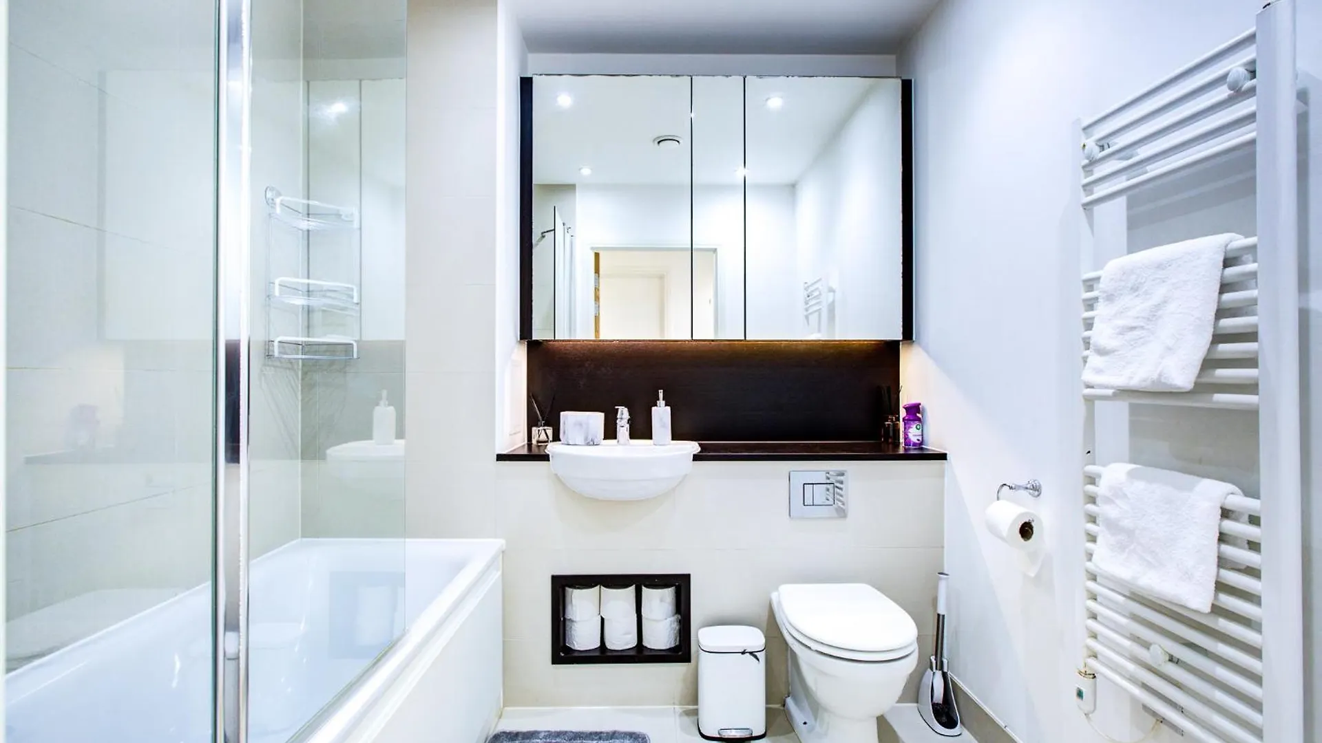 Luxee Apartment By Excel Londyn